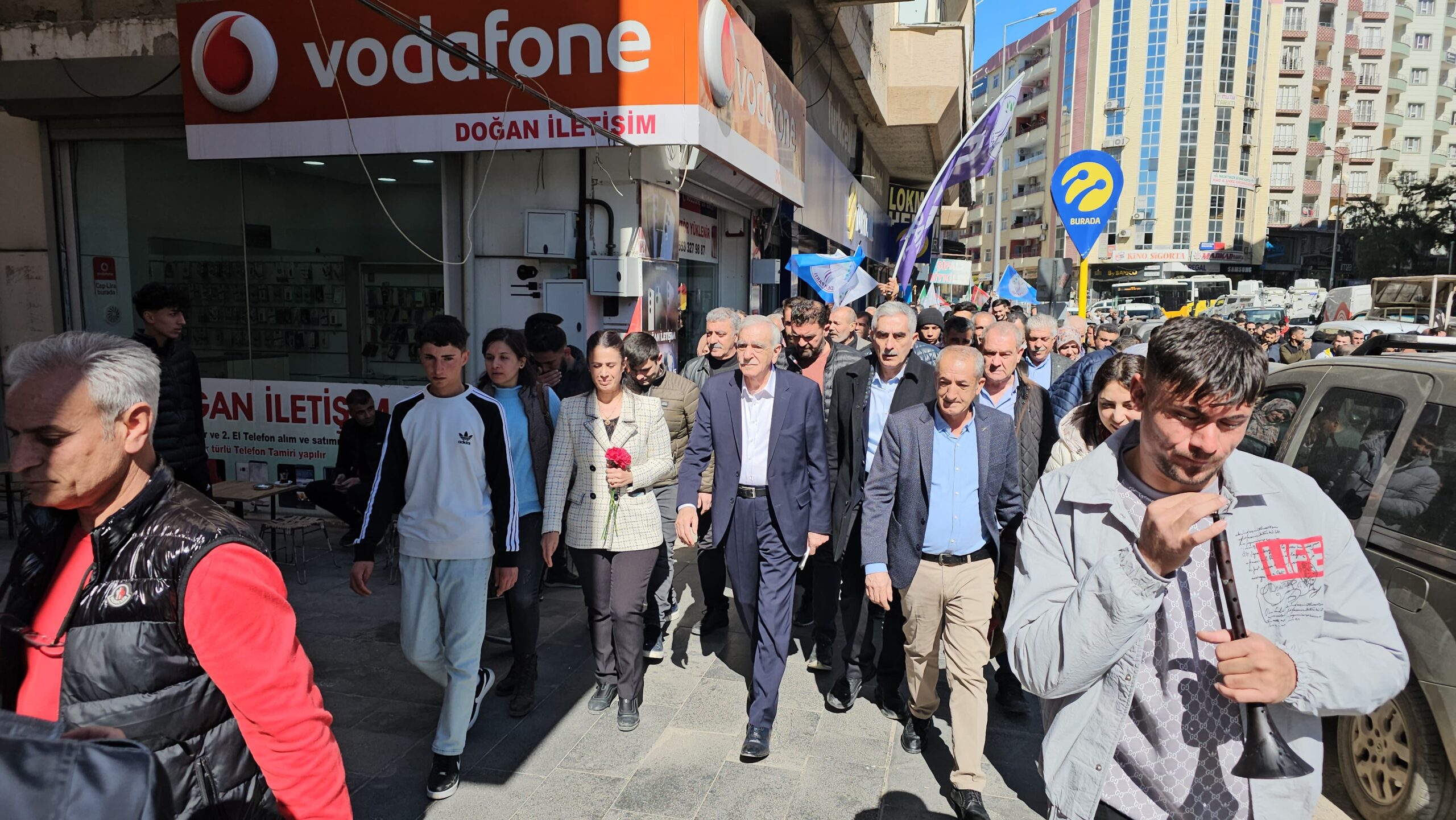 Kızıltepe’de DEM Parti’den büro açılışı