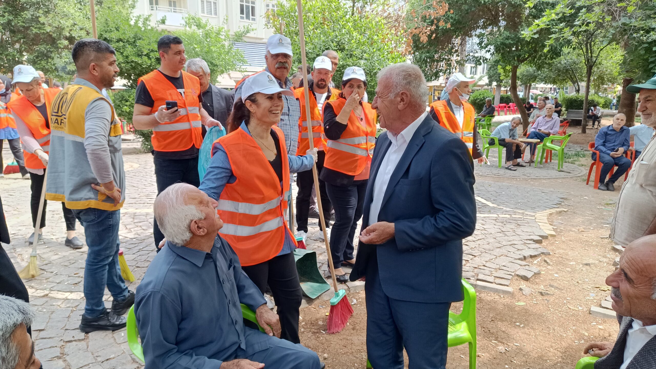 KIZILTEPE BELEDİYESİ’NDEN TEMİZLİK KAMPANYASI