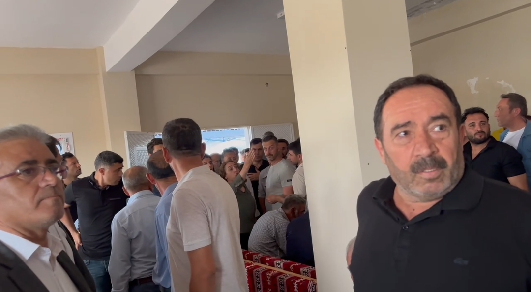 Dem Partili Vekil’den Taziyede Nahoş Çıkış