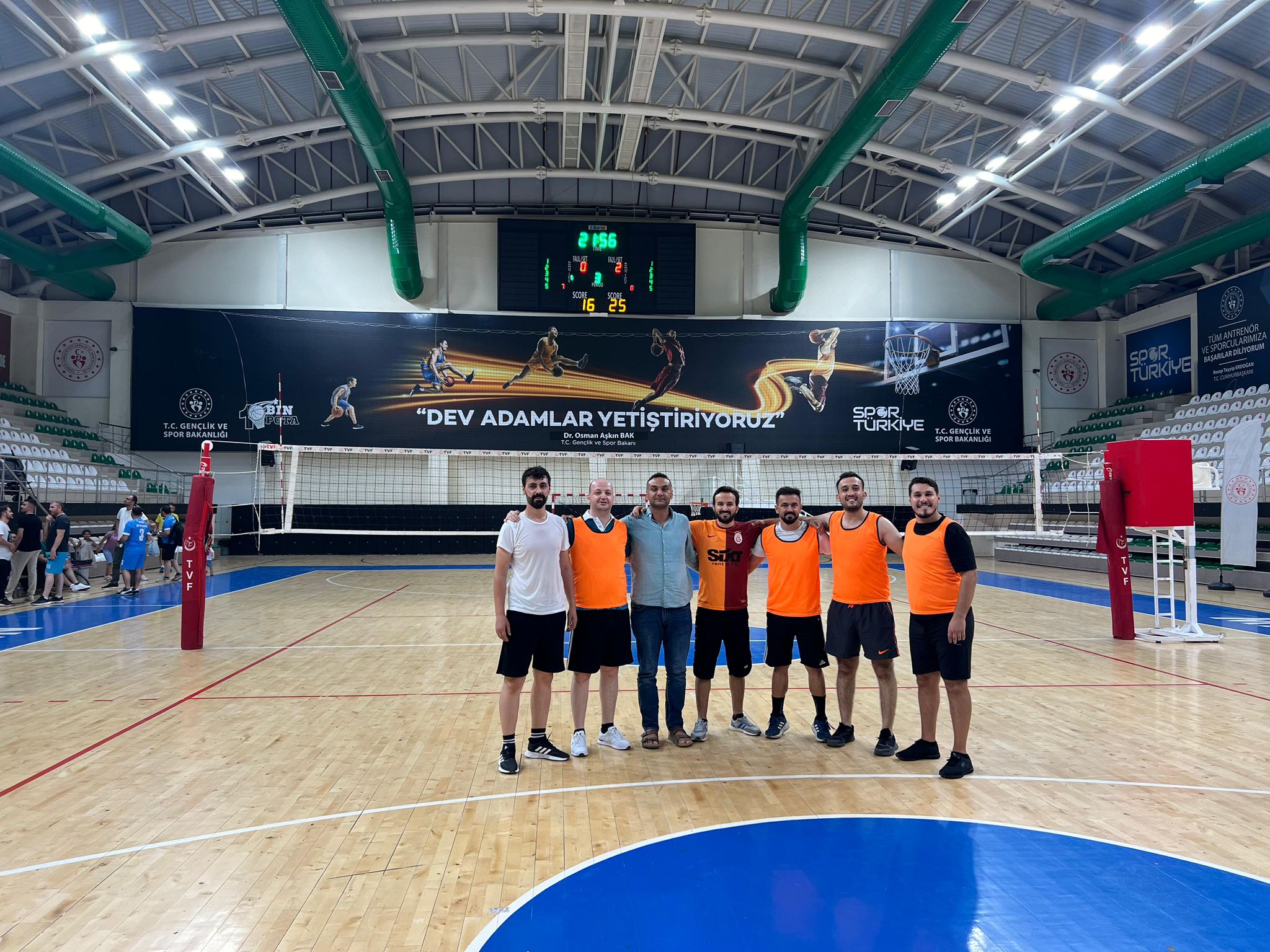 Aile Sosyal Hizmetler İl Müdürlüğü Voleybol Takımı Galibiyetle Başladı