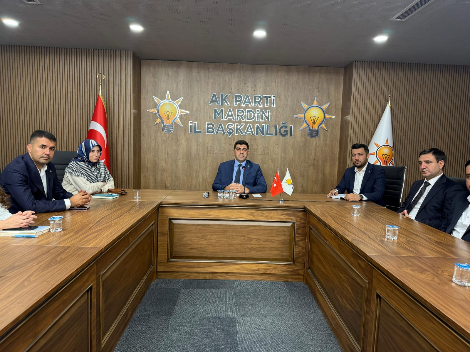 AK PARTİ MARDİN YENİ DÖNEMİN İLK TOPLANTISINI GERÇEKLEŞTİRDİ