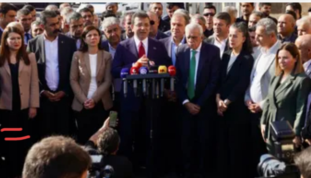 Türk ve İmamoğlu Ortak Açıklamasında Demokrasi Vurgusu