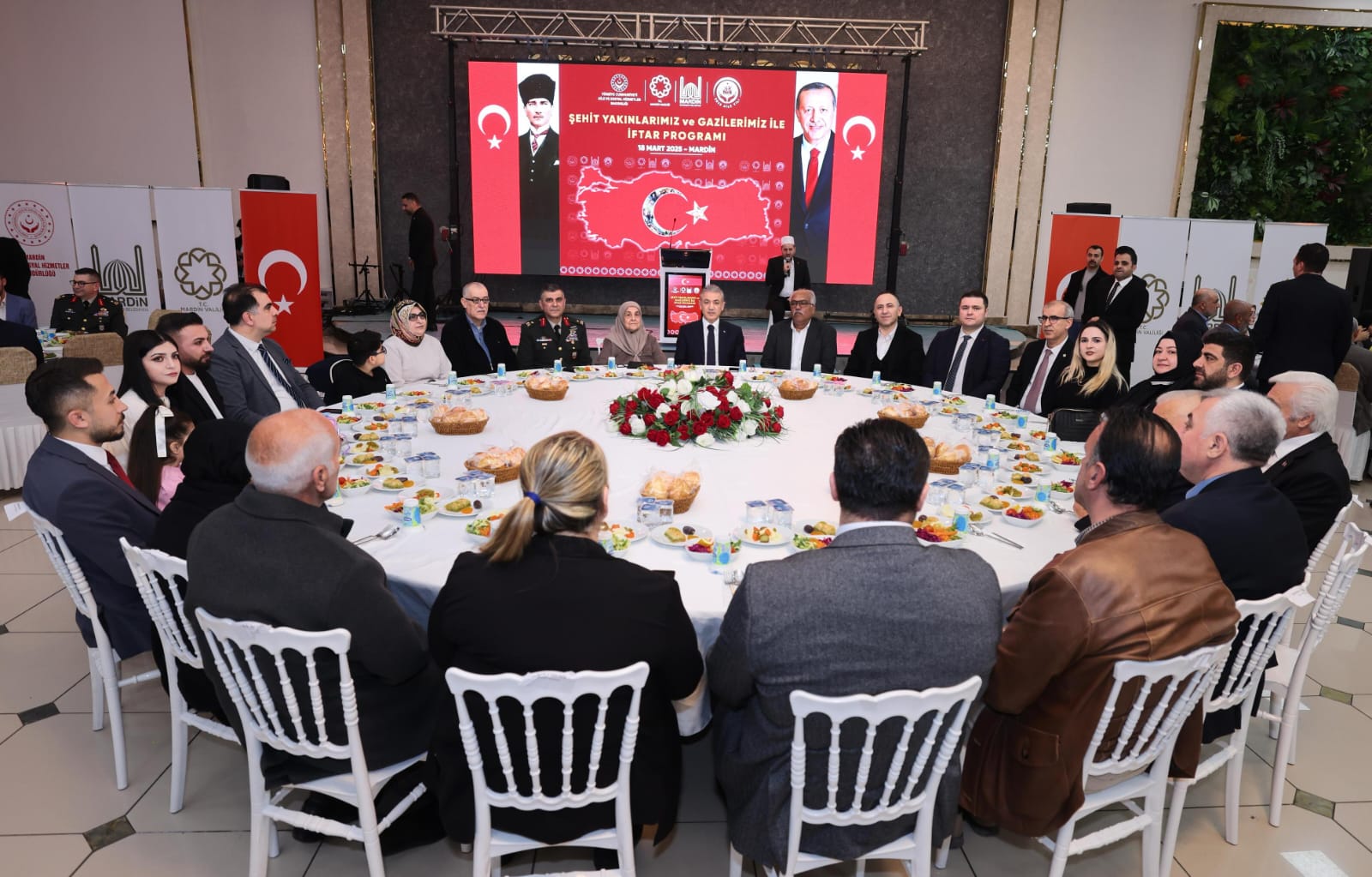 Mardin’de Şehit Aileleri ve Gaziler İçin İftar Programı Düzenlendi