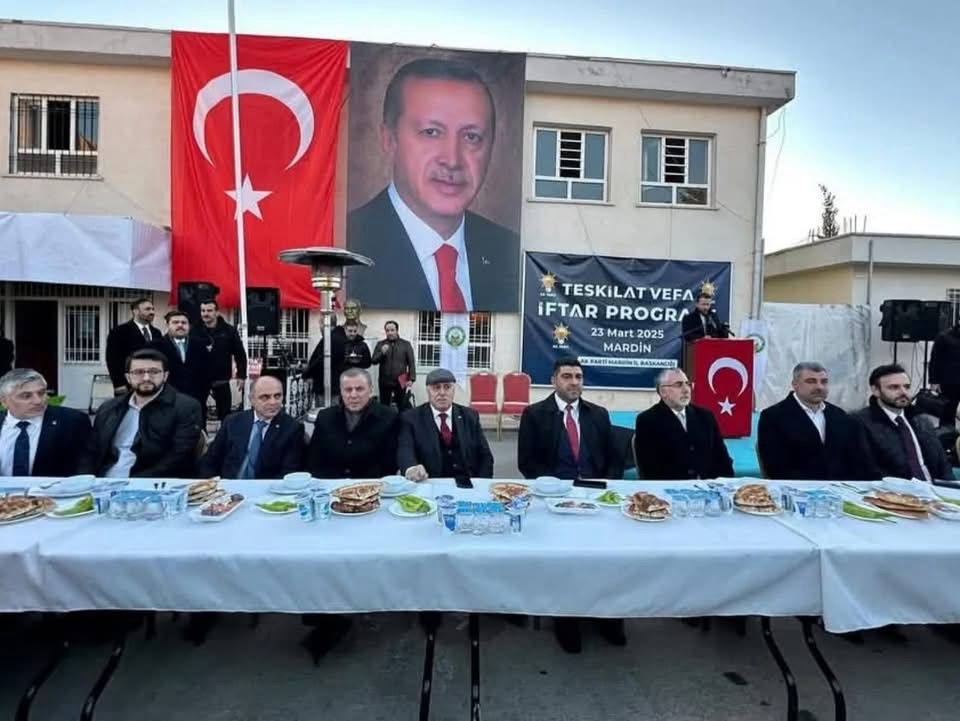 AK Parti Mardin Teşkilatı’ndan Anlamlı Buluşma: “Teşkilat Vefa” İftarı