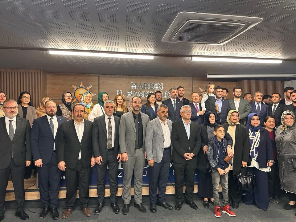 Fuat Oktay, AK Parti Mardin İl Başkanlığı’nı Ziyaret Etti