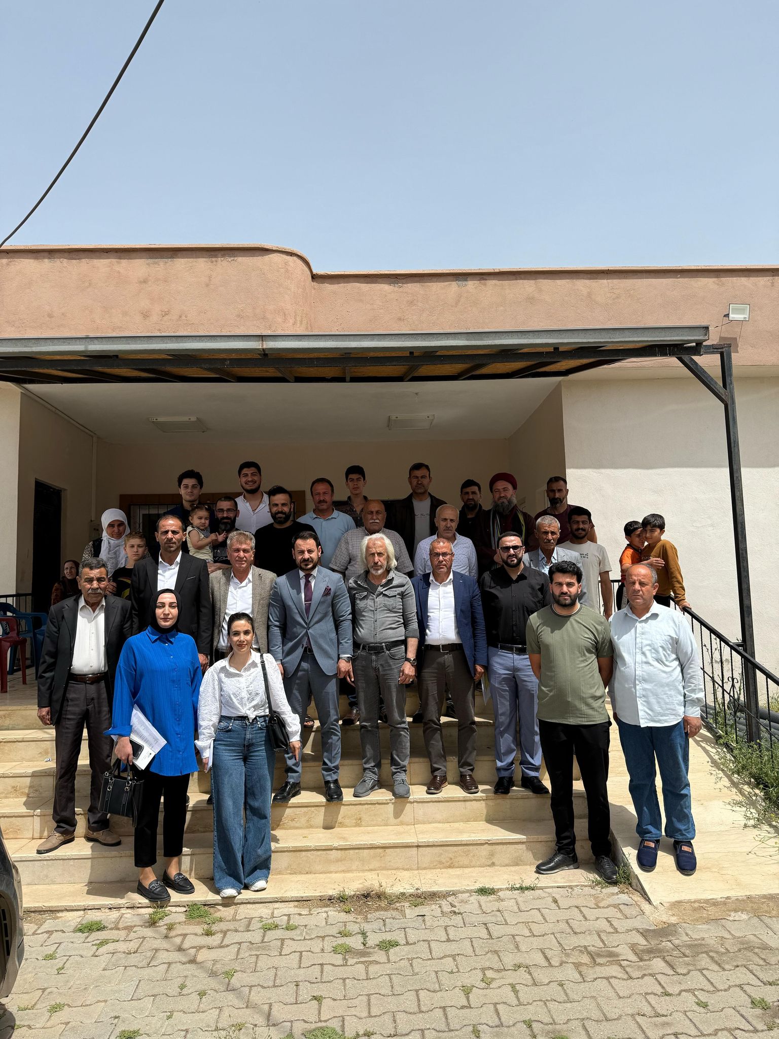 AK Parti Halkın Sesine Kulak Veriyor