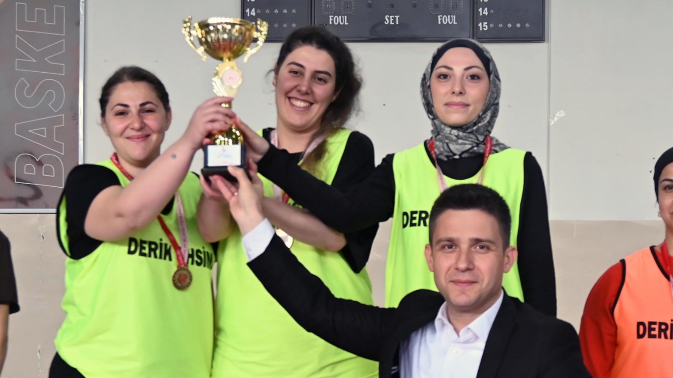 Derik’te Bağımlılıkla Mücadele Basketbol Turnuvası düzenlendi