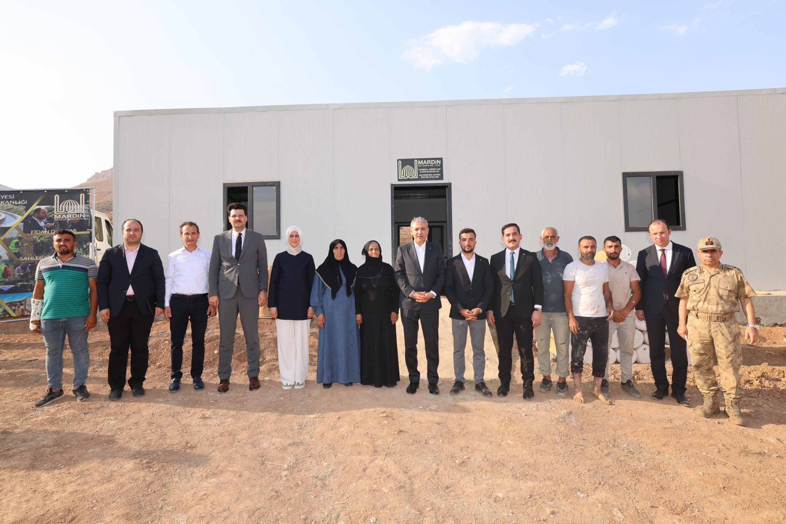 Mardin’de Geleneksel Arı Kovanı Üretim Projesi başladı