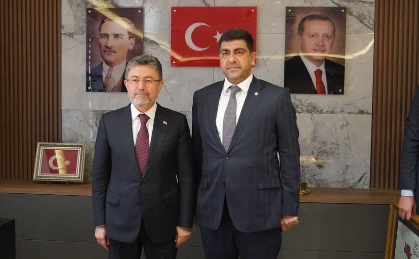 AK Parti Mardin İl Başkanı Mehmet Uncu Midyat’a Müjdeyi Verdi