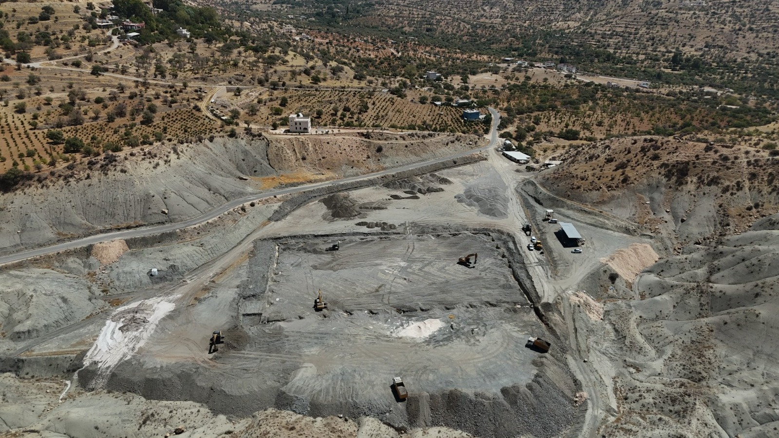 Mardin Valiliği ve Büyükşehir Belediyesi’nden Spora Yeni Tesis Desteği