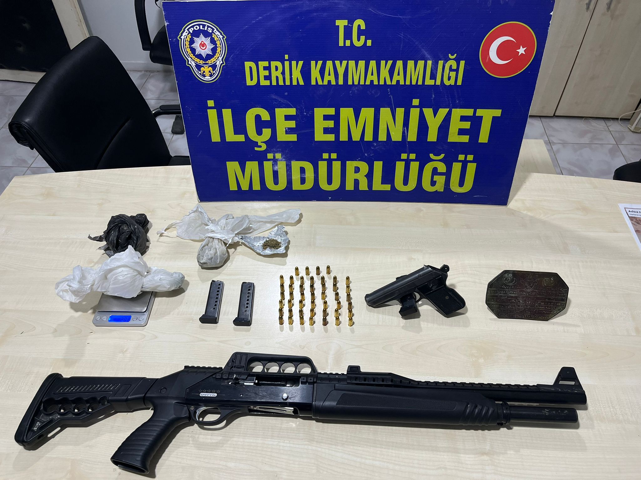 Derik’te Zehir Tacirlerine Ağır Darbe