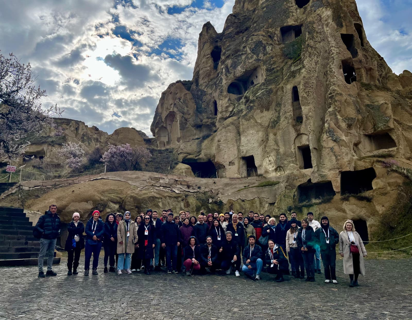MAÜ’den Turist Rehberi ve Rehber Adaylarına Mesleki Donanım Kazandırma Etkinlikleri