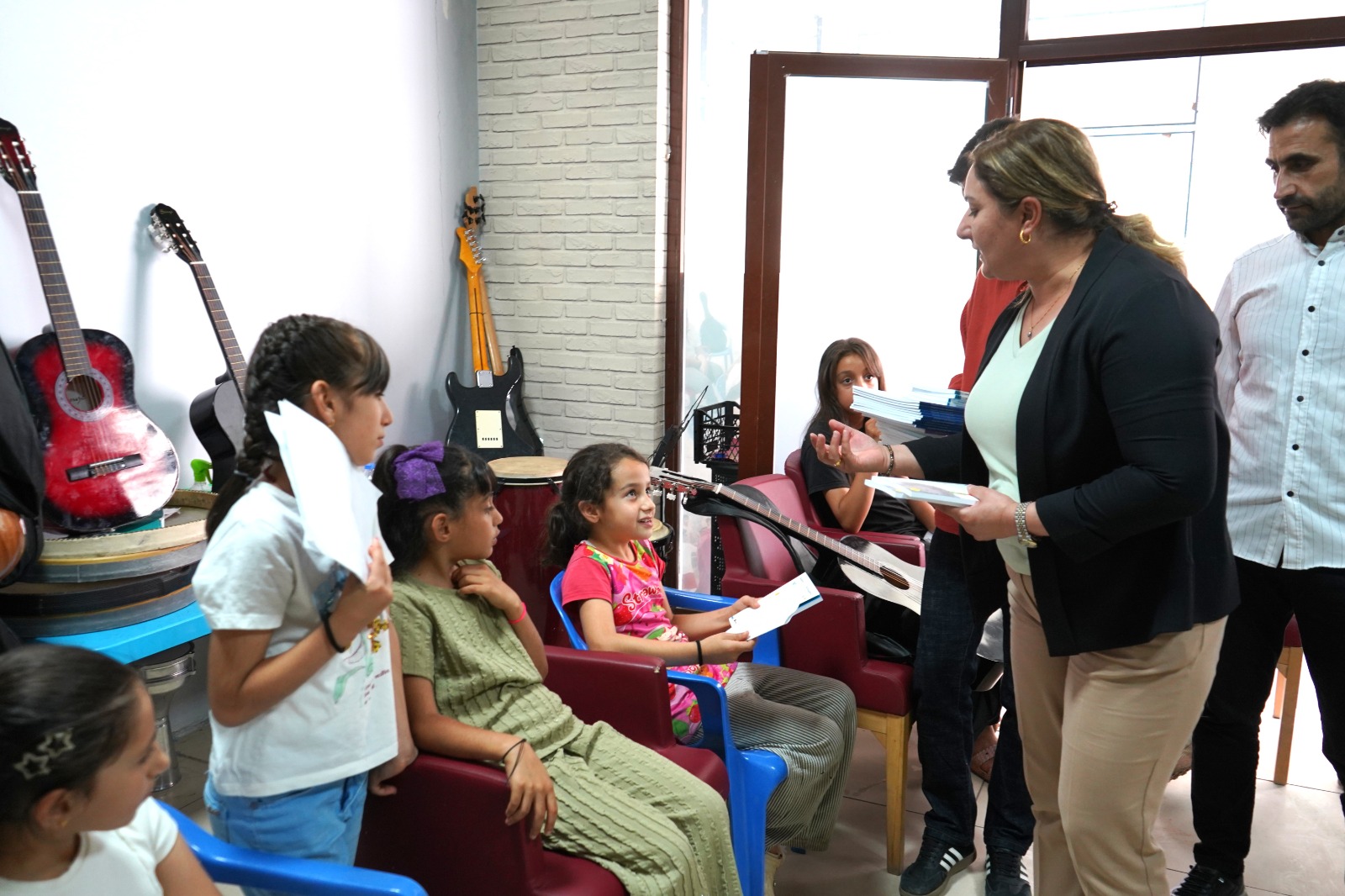 ÖĞRENCİLERİMİZİN KARNE HEYECANINA ORTAK OLDUK